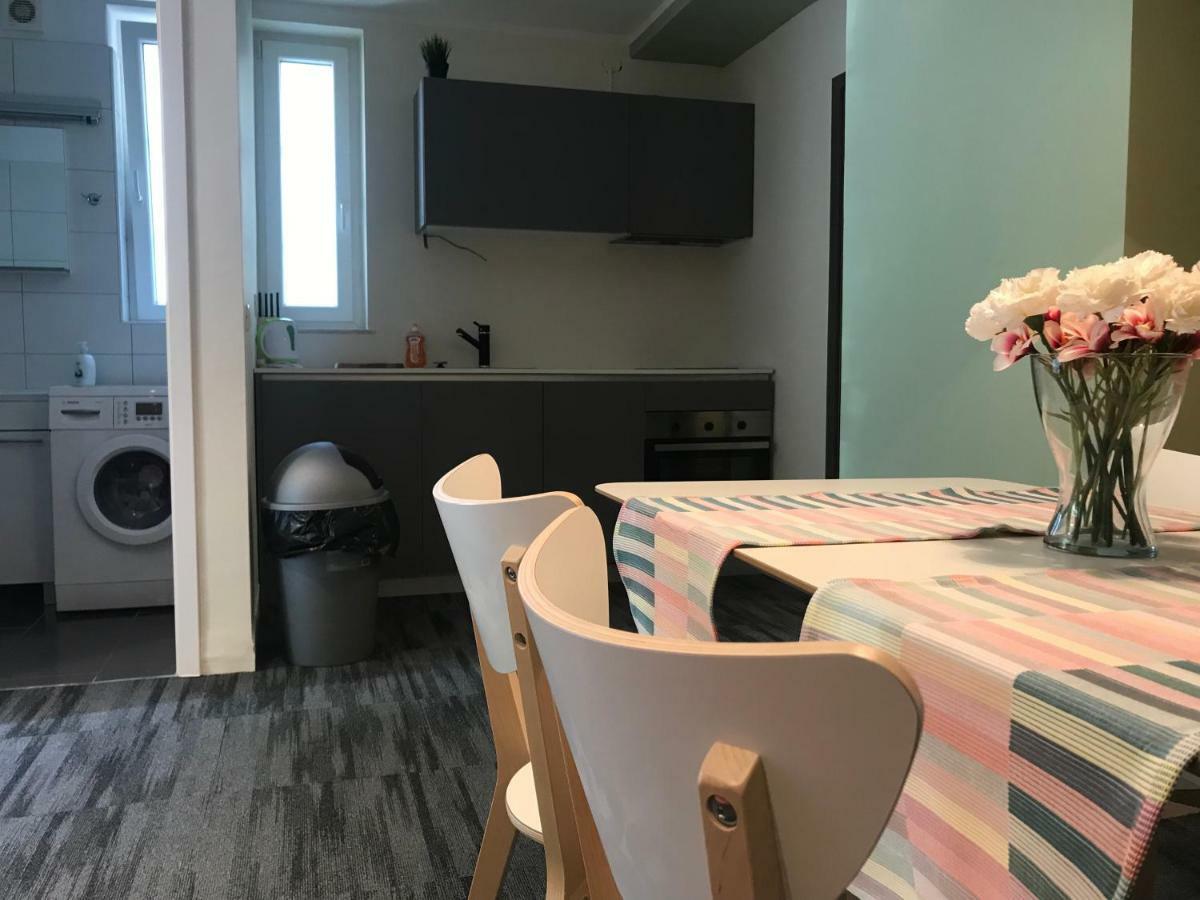 One Bedroom Apartment Split Exterior foto